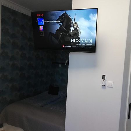 Viktoria Studioapartman 杰尔 外观 照片